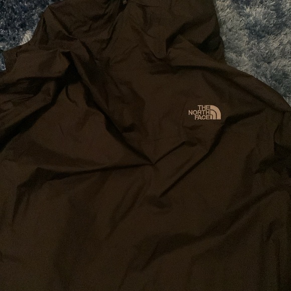 North Face WindBreaker Jacket - Picture 3 of 3